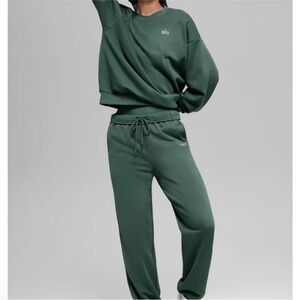 ALO Accolade Sweatpants Clover Green Size M